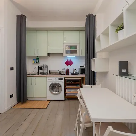Xenia - Renovated Two-room Near Pta Venezia *