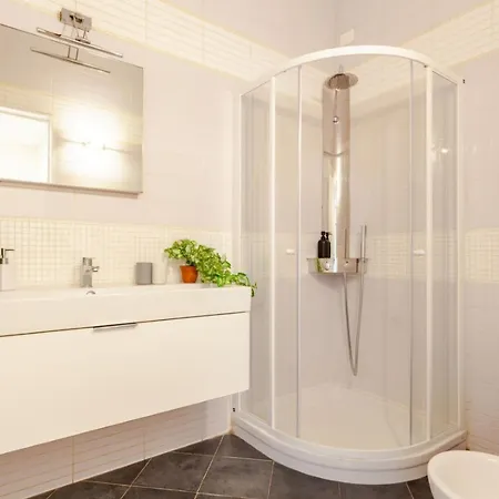 Elegante In Corso Garibaldi Appartement *