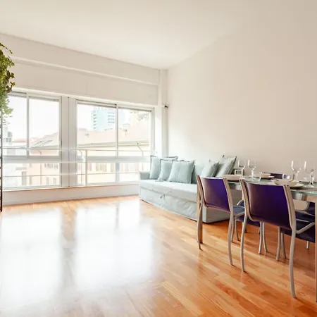 Elegante In Corso Garibaldi Apartment *