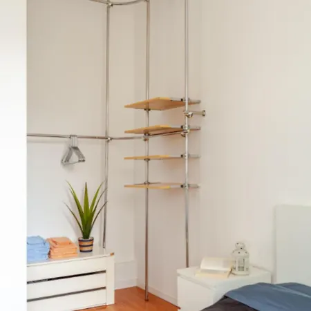 Apartment Elegante In Corso Garibaldi Milan