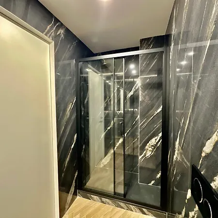 Volturno31 - Bosco Verticale, *