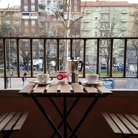 Bocconi-navigli * ميلان