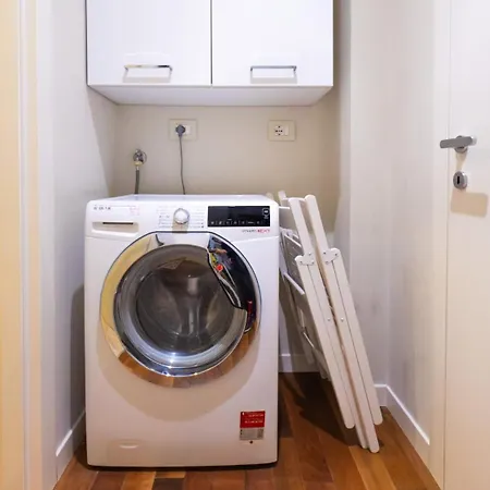 Appartement Luxury Flat - Wifi, Ac, Walk To Brera & Duomo