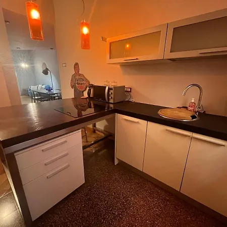 Modern Openspace In Piazza Repubblica Near To Via Montenapoleone Appartement *