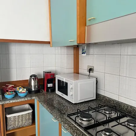 Comfortable Three-room *