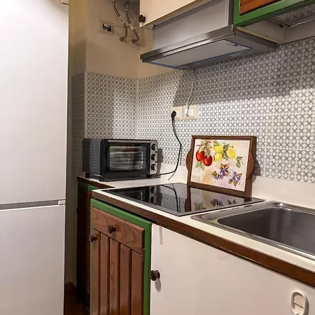 Spontini Near Corso Buenos Aires Shops アパート