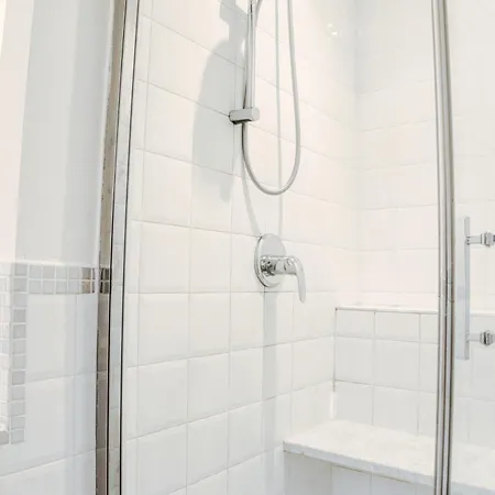 Sant'ambrogio Historic - In Front Of Cattolica アパート ミラノ