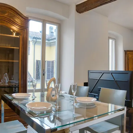 Sant'ambrogio Historic - In Front Of Cattolica * Milan