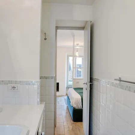 アパート Sant'ambrogio Historic - In Front Of Cattolica ミラノ