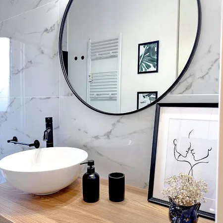 The Boutique - Heart Of The *