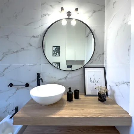 The Boutique - Heart Of The * Milan