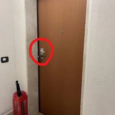 Laura S Garden - Romantic Place And Private Parking Milánó