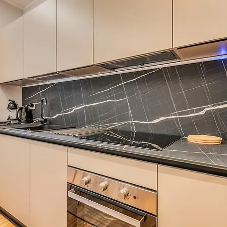 Apartment Via Carracci 6 2 Pax Wi-fi Milan