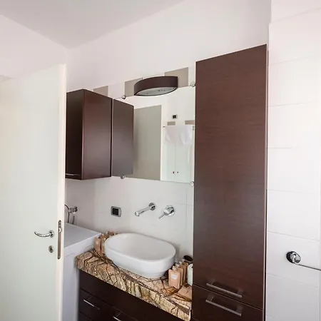 Splendido Bilocale A Due Passi Da Bicocca - M5 * Milánó