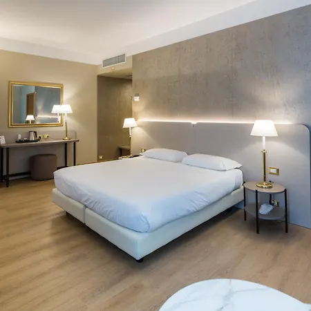 Hotel Nasco 4*