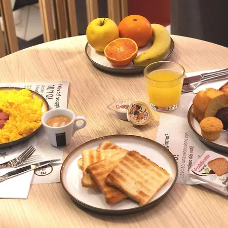 Center Duomo Отель