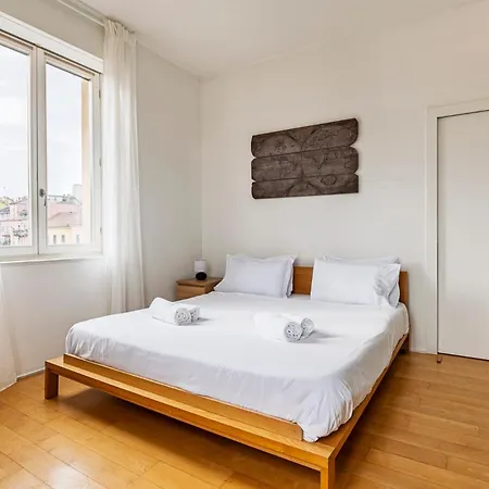 One Bedroom In Brera Apartment Milan
