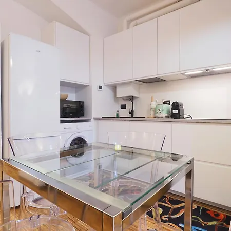 Arco Della Pace Charming Apartment *