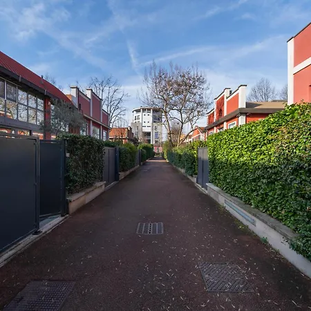 Apartmán Red Lofty - Parcheggio Privato - 2 Fermate Da Rho Fiera, Mico E Bovisa
