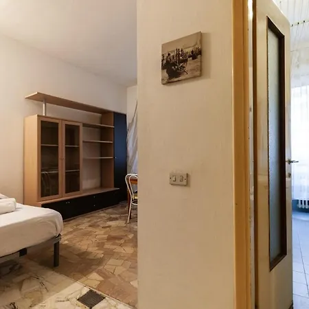 Youhosty - Cattolica Apartamento Milán