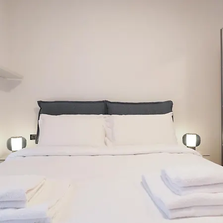 Arco Della Pace Charming Apartment Milan