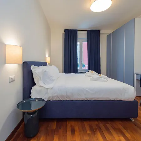 Apartman Spacious 2bdr With Balcony Arco-sempione Area, By Rentopolis