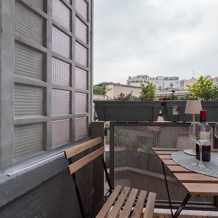 Spacious 2bdr With Balcony Arco-sempione Area, By Rentopolis