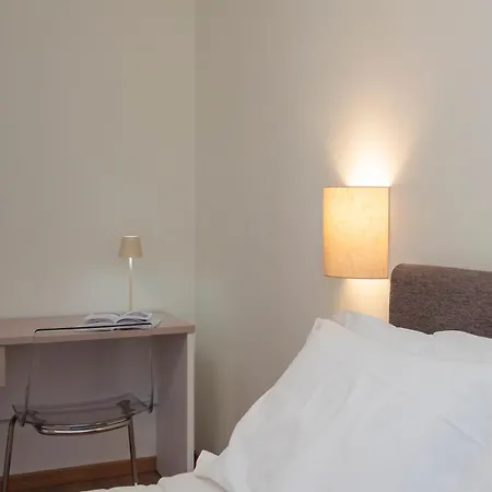 Spacious 2bdr With Balcony Arco-sempione Area, By Rentopolis Apartment Milan