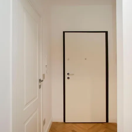 Apartment Fontana18 - Duomo View Milan