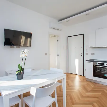 Fontana18 - Duomo View Apartment Milan