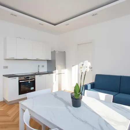 Fontana18 - Duomo View *