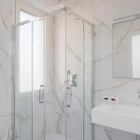 Fontana18 - Duomo View * Milan