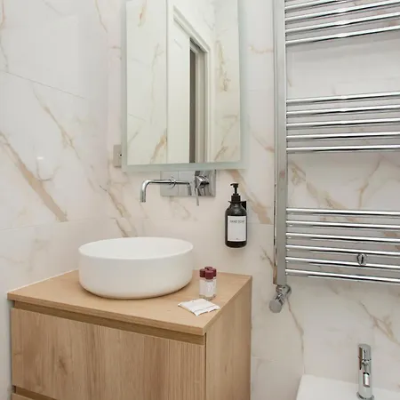 Apartment Fontana18 - Duomo View