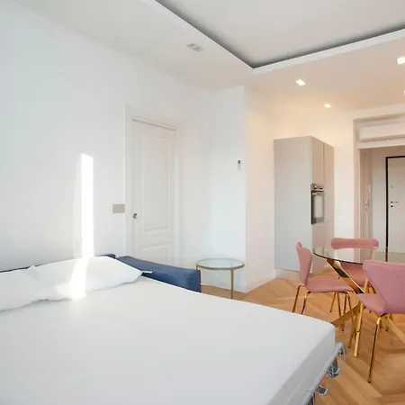 Fontana18 - Duomo View Apartment Milan