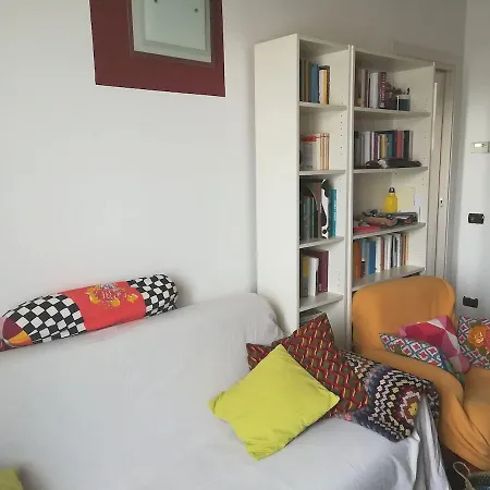 Bilocale Nel Cuore Di Isola Milan