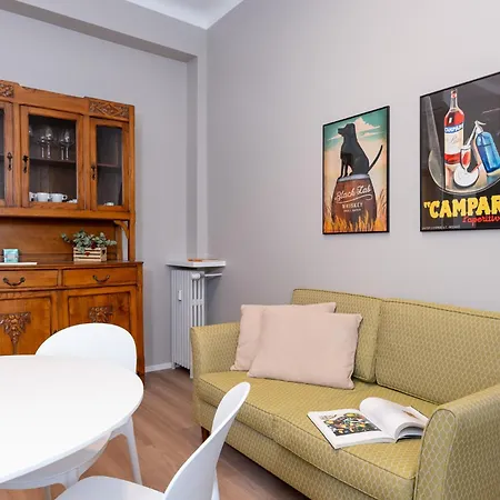 Modern For 4 In Historical Building - Duomo View Apartment *