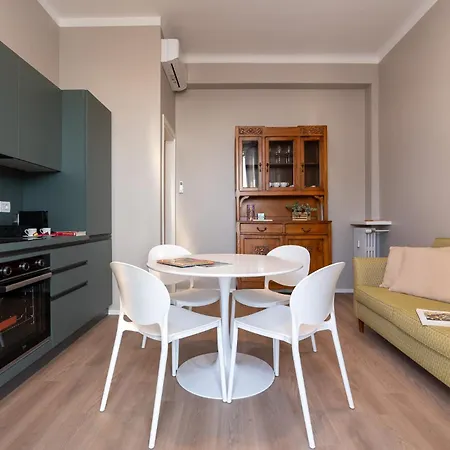 Modern For 4 In Historical Building - Duomo View *