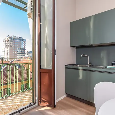 Modern For 4 In Historical Building - Duomo View