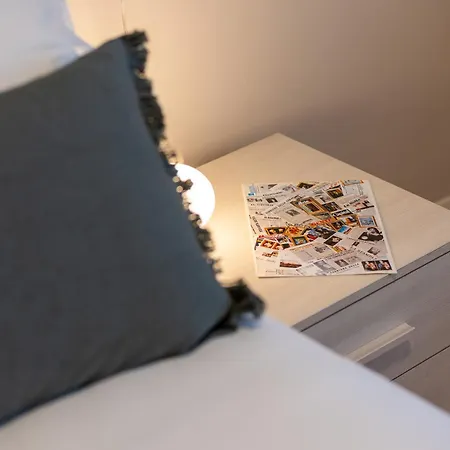 Apartment Modern For 4 In Historical Building - Duomo View