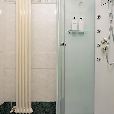 Cozy And Lovely - Center Apartment *