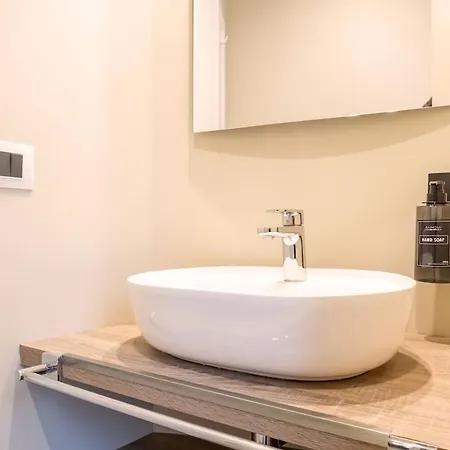 Duomo Stylish Double Near Metro 밀라노