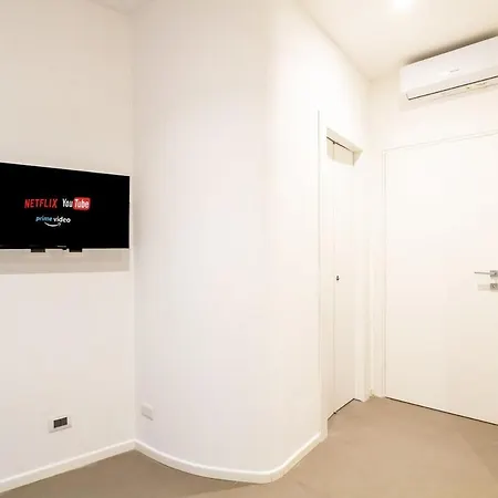 Duomo Stylish Double Near Metro * Milan