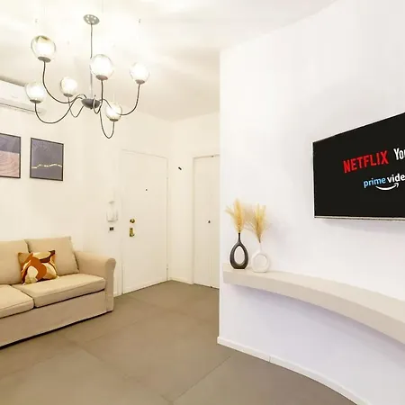 Duomo Stylish Double Near Metro * Milan