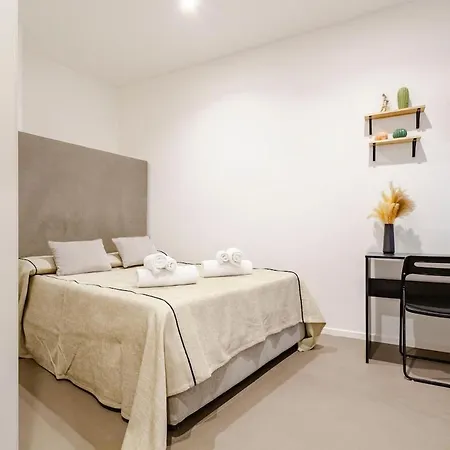 Duomo Stylish Double Near Metro 아파트 밀라노