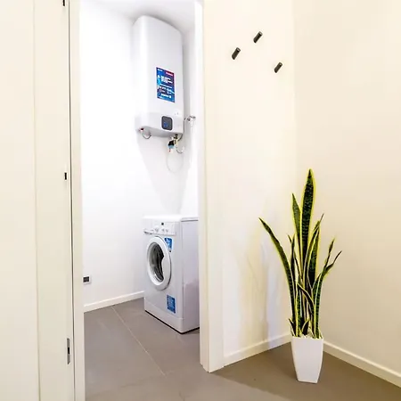 Apartment Duomo Stylish Double Near Metro