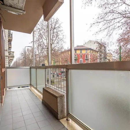 Duomo Stylish Double Near Metro * Milan