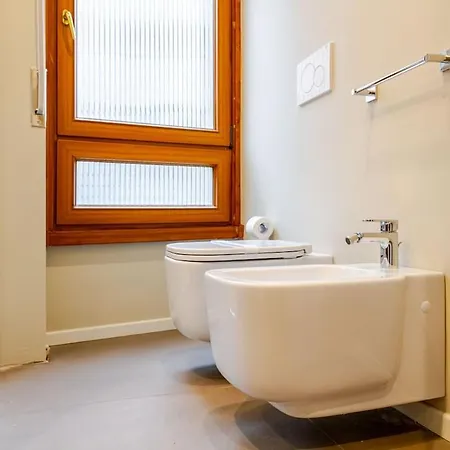 Duomo Stylish Double Near Metro * Milan