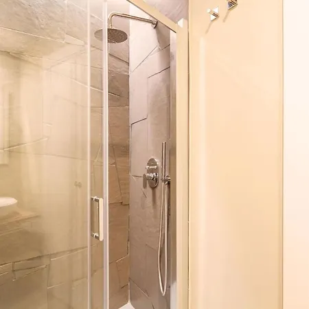 Apartment Duomo Stylish Double Near Metro