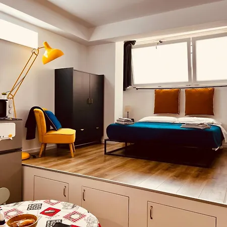 Lägenhet Casa Lella Your In Milano