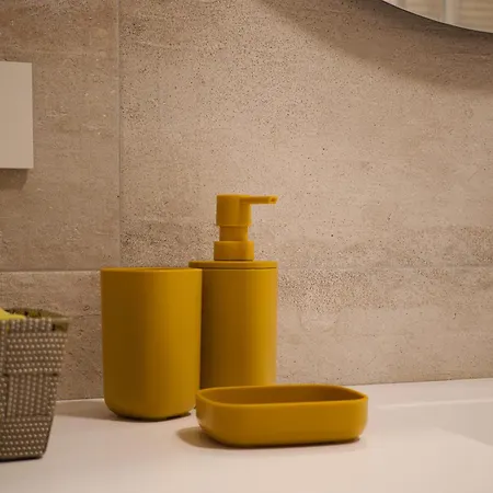 In Financial District 4 Pax